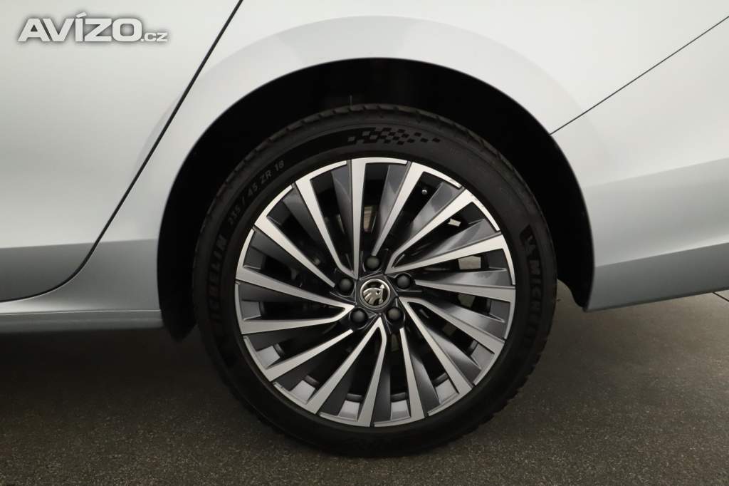Foto inzerátu Skoda Superb 2.0 TDI