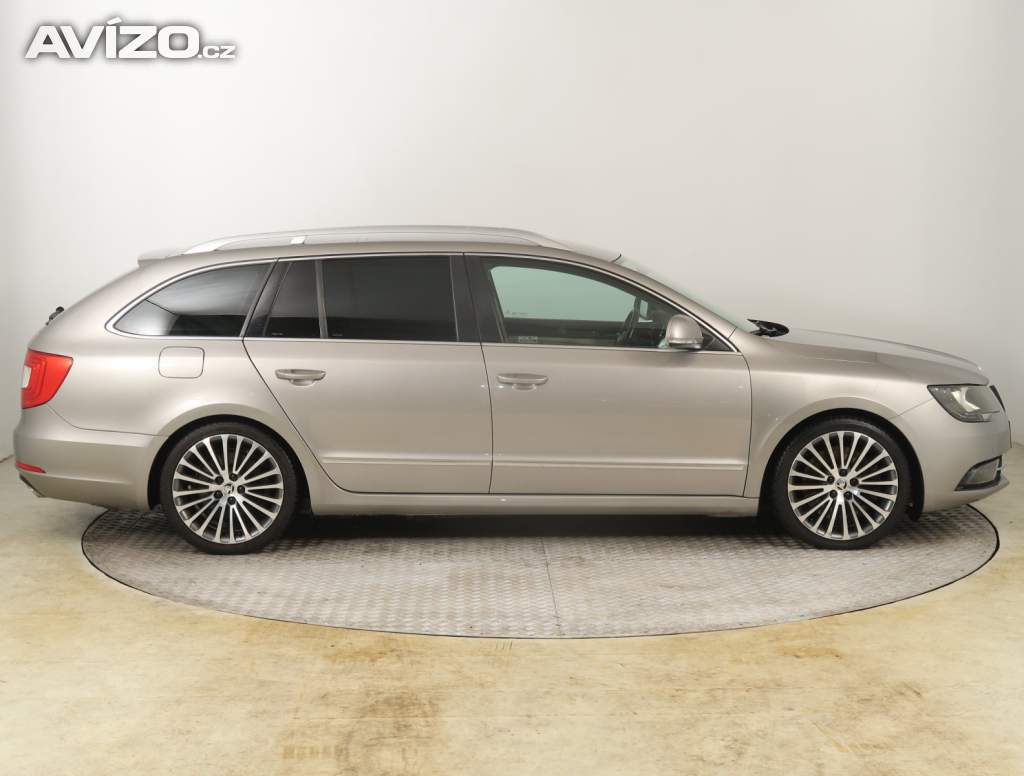 Foto inzerátu Skoda Superb 3.6 FSI V6