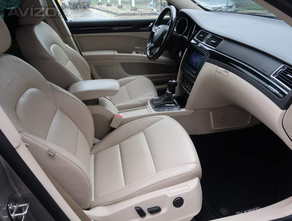 Foto inzerátu Skoda Superb 3.6 FSI V6