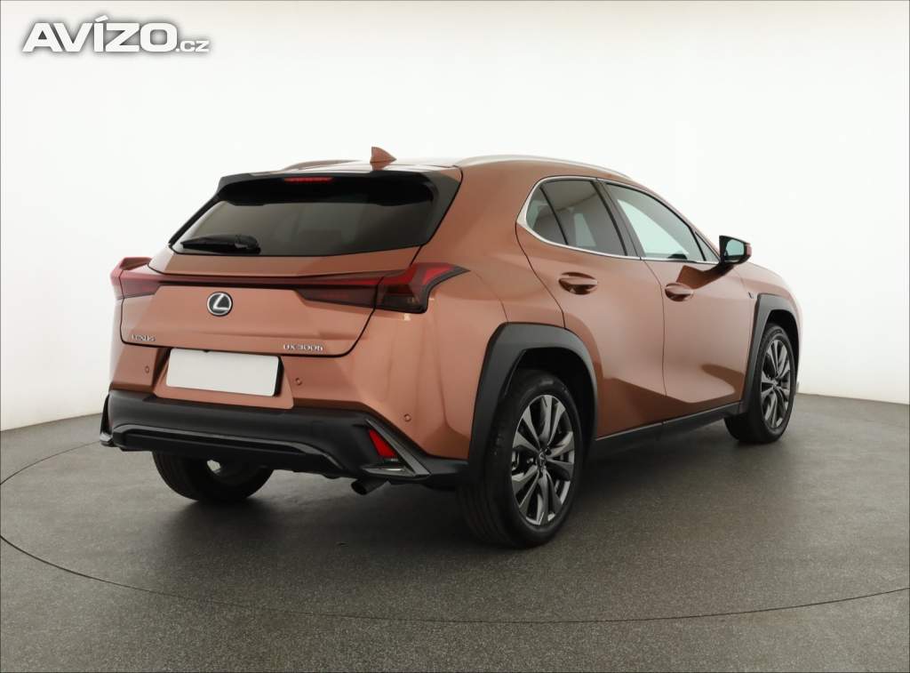 Foto inzerátu Lexus UX 300h
