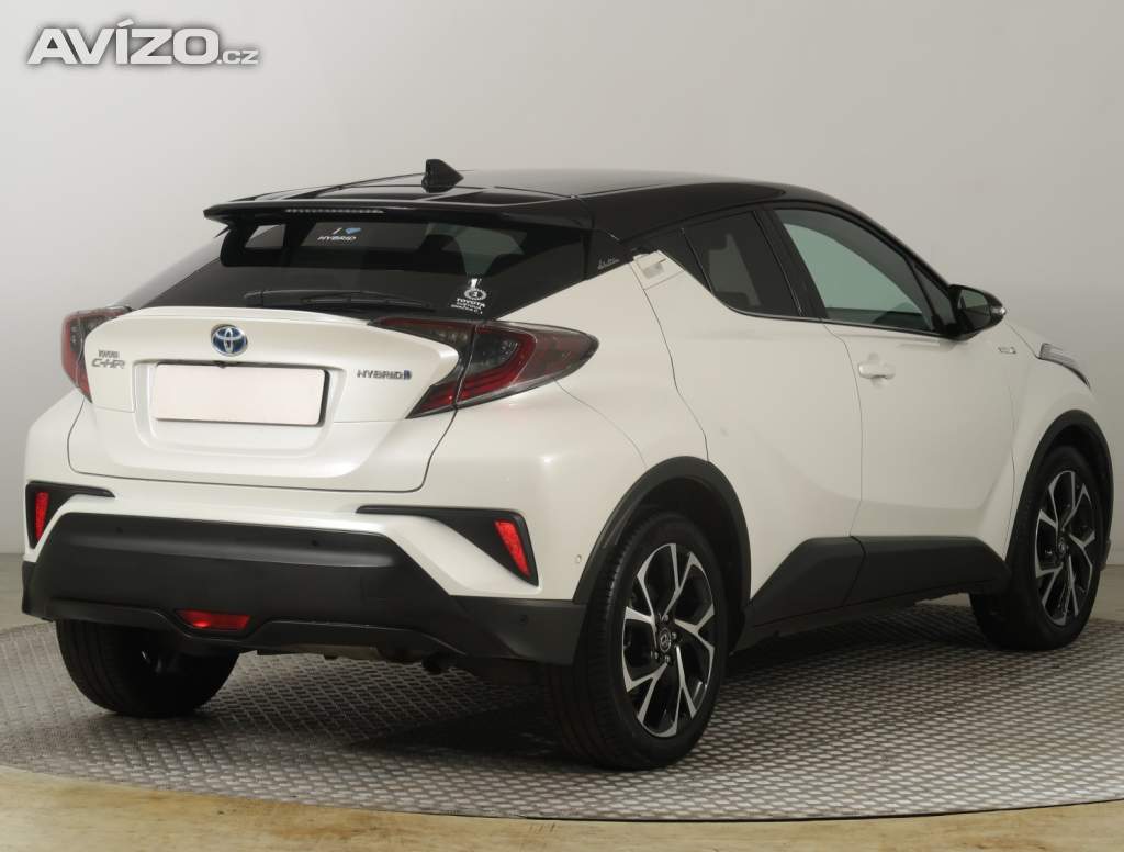 Foto inzerátu Toyota C-HR 1.8 Hybrid