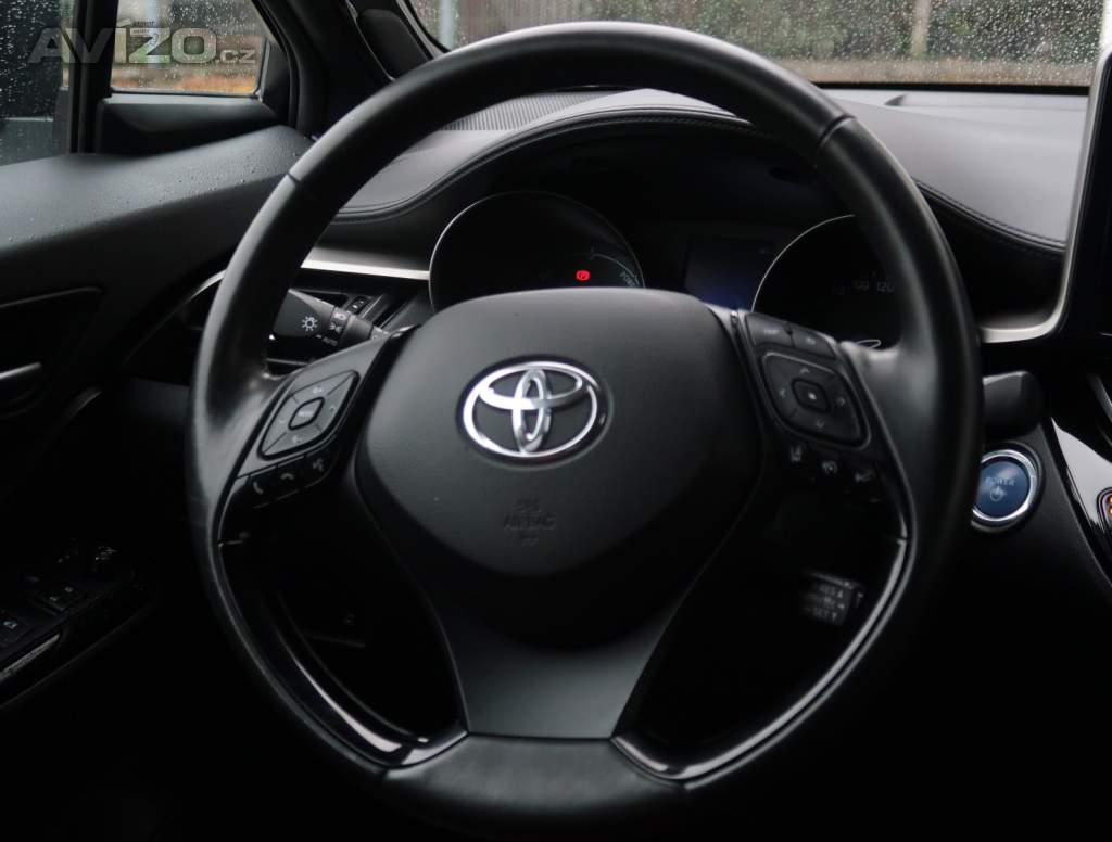 Foto inzerátu Toyota C-HR 1.8 Hybrid