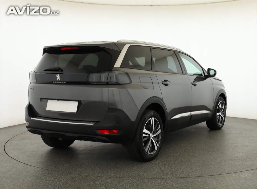 Foto inzerátu Peugeot 5008 PureTech 130