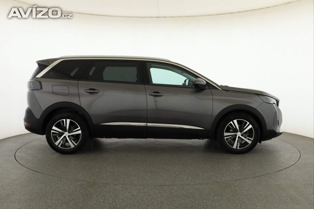 Foto inzerátu Peugeot 5008 PureTech 130