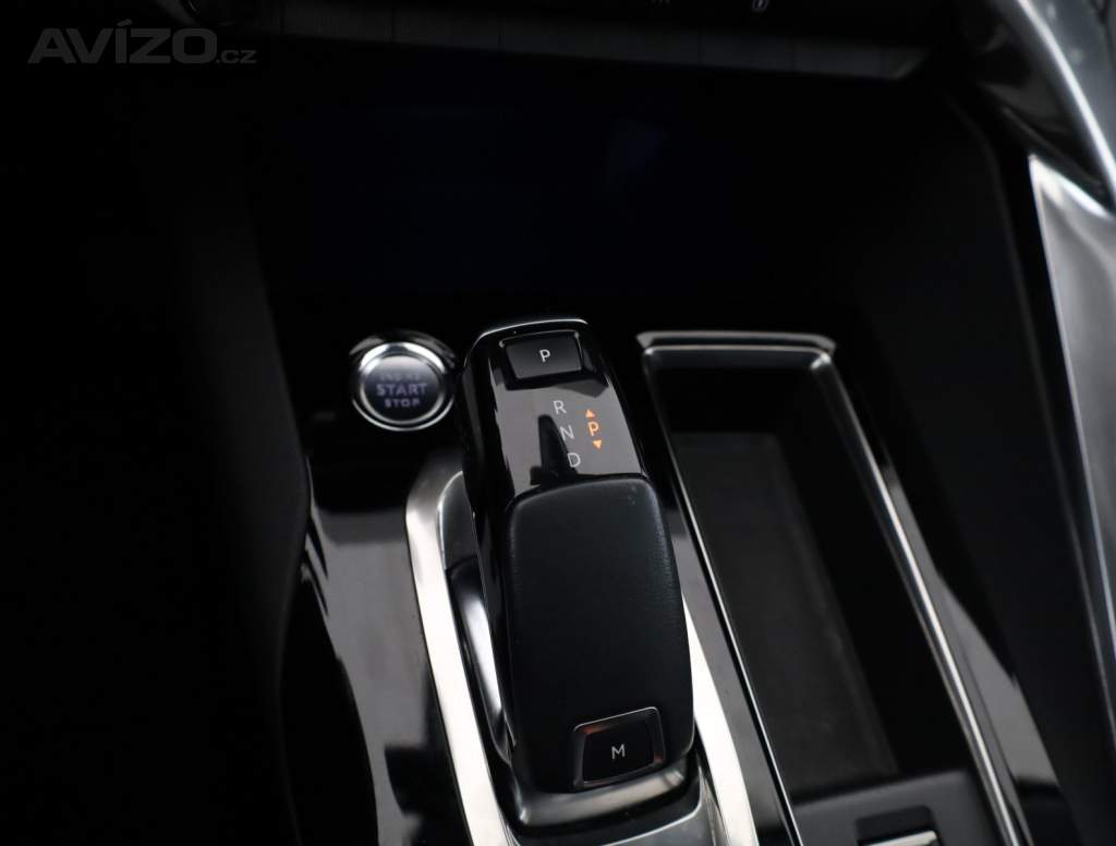 Foto inzerátu Peugeot 5008 PureTech 130