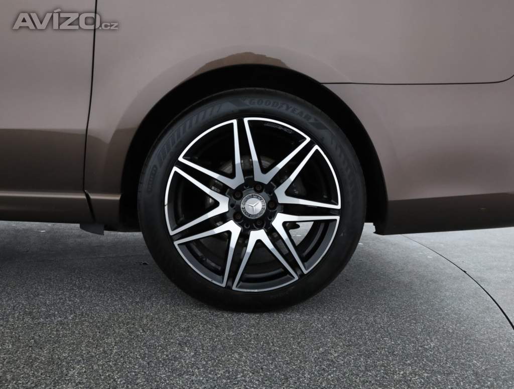 Foto inzerátu Mercedes V 250 d 4MATIC