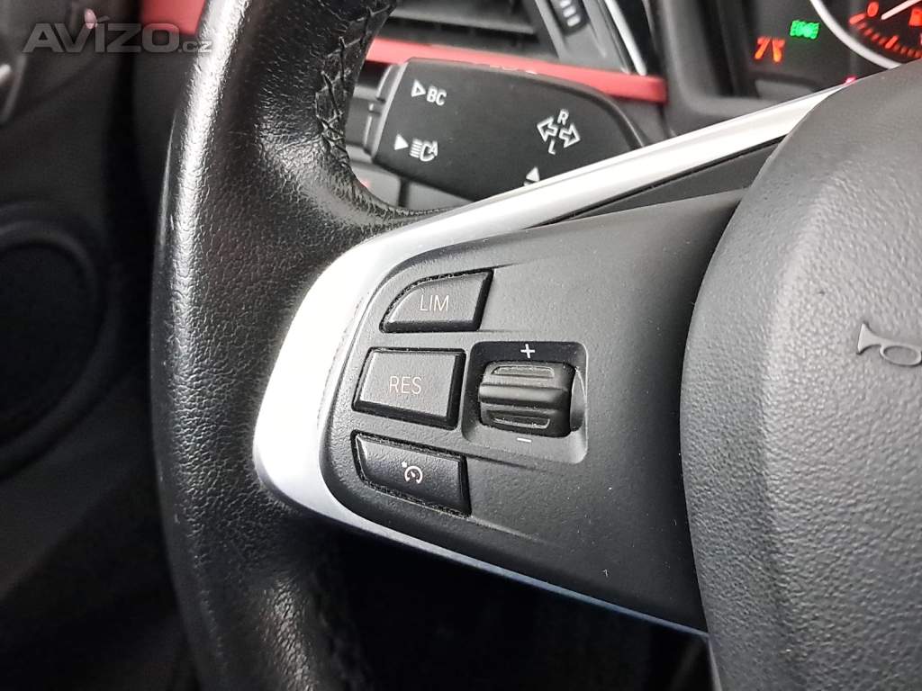 Foto inzerátu BMW X1 sDrive18d