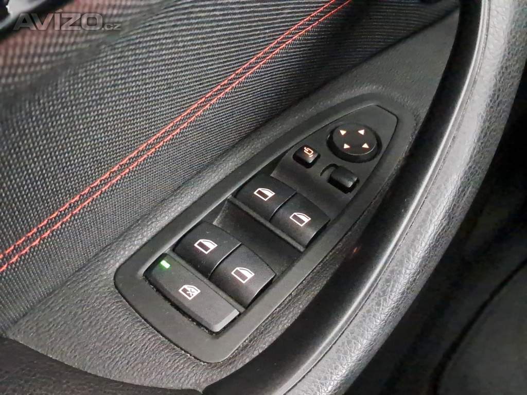 Foto inzerátu BMW X1 sDrive18d