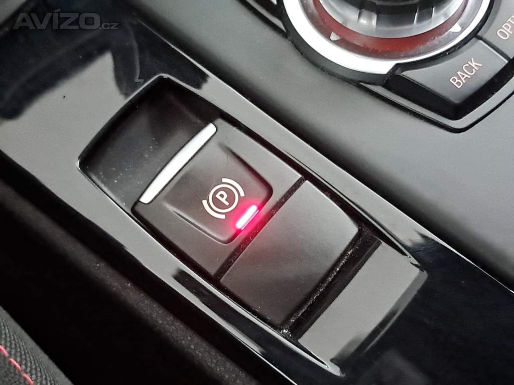 Foto inzerátu BMW X1 sDrive18d