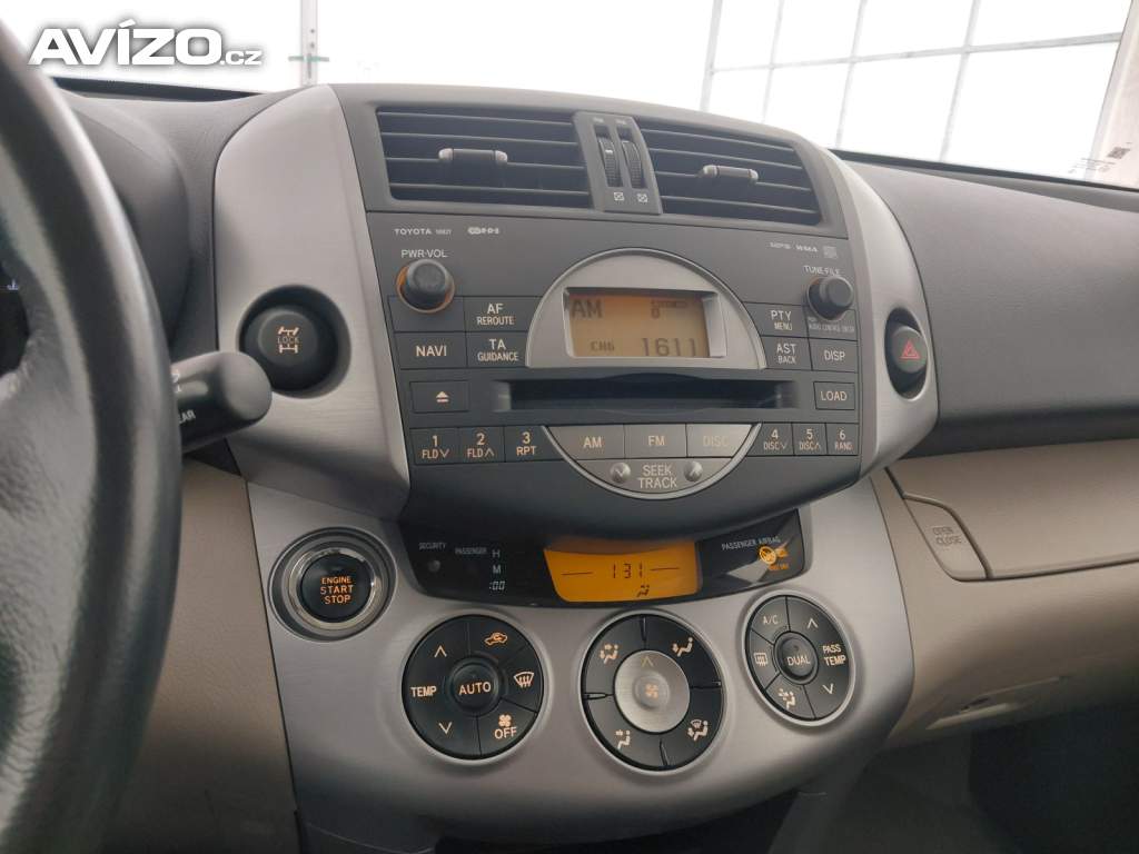 Foto inzerátu Toyota RAV 4 2.2 D-CAT
