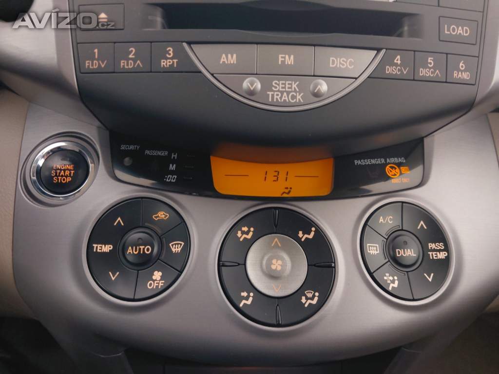 Foto inzerátu Toyota RAV 4 2.2 D-CAT