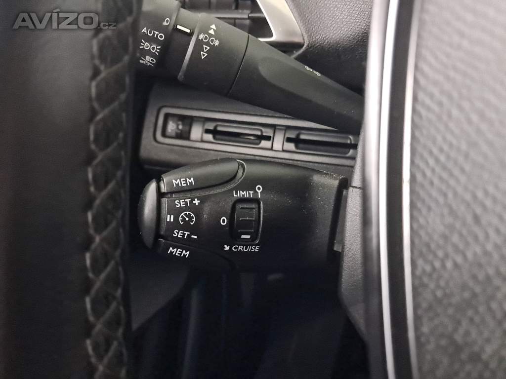 Foto inzerátu Peugeot 3008 1.5 BlueHDi