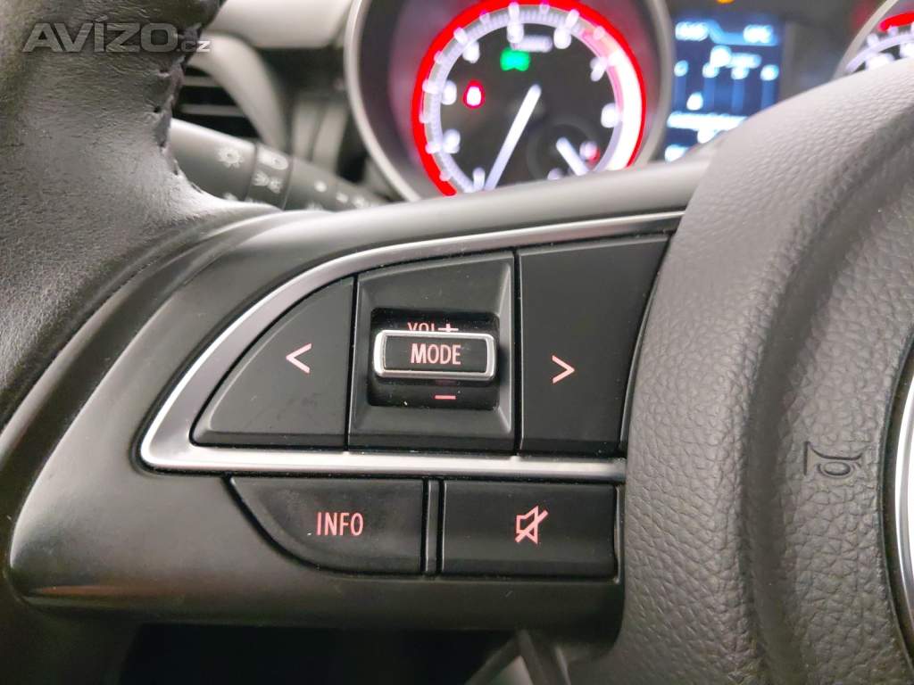 Foto inzerátu Suzuki Swift 1.2 SHVS