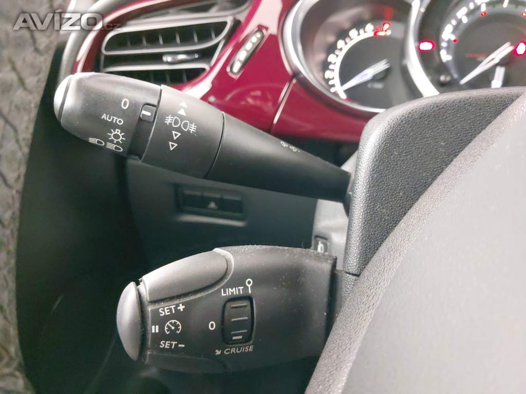 Foto inzerátu Citroen DS3 1.6 VTi