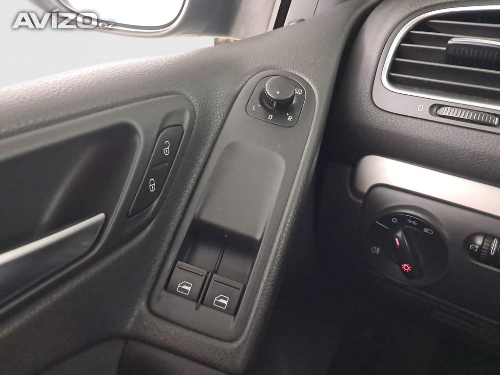 Foto inzerátu VW Golf 1.4 16V