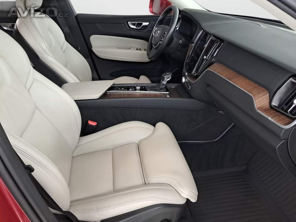Foto inzerátu Volvo XC60 D4 AWD