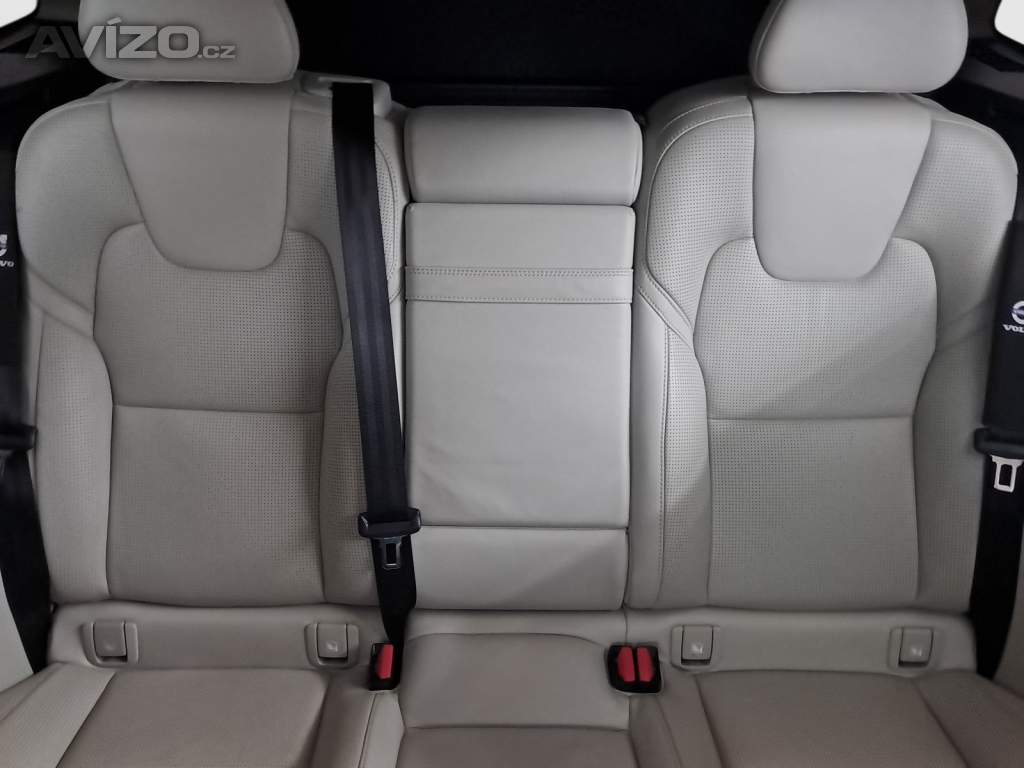 Foto inzerátu Volvo XC60 D4 AWD