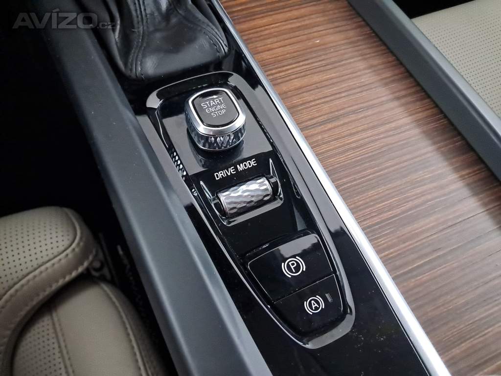 Foto inzerátu Volvo XC60 D4 AWD