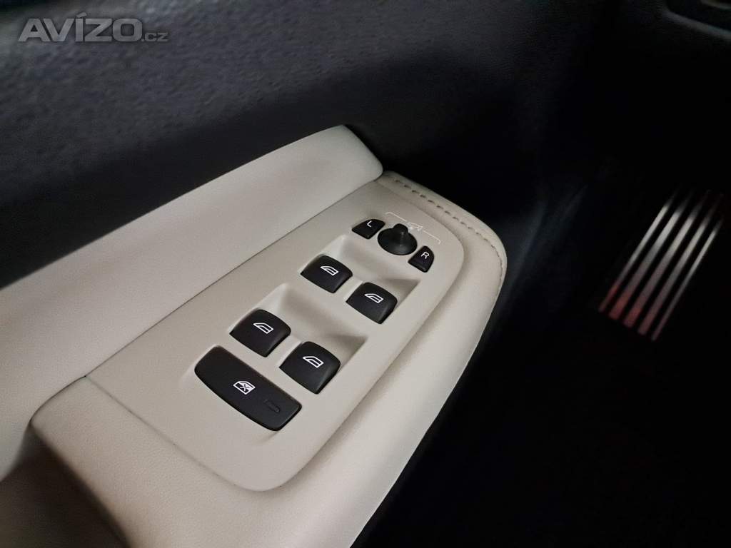 Foto inzerátu Volvo XC60 D4 AWD