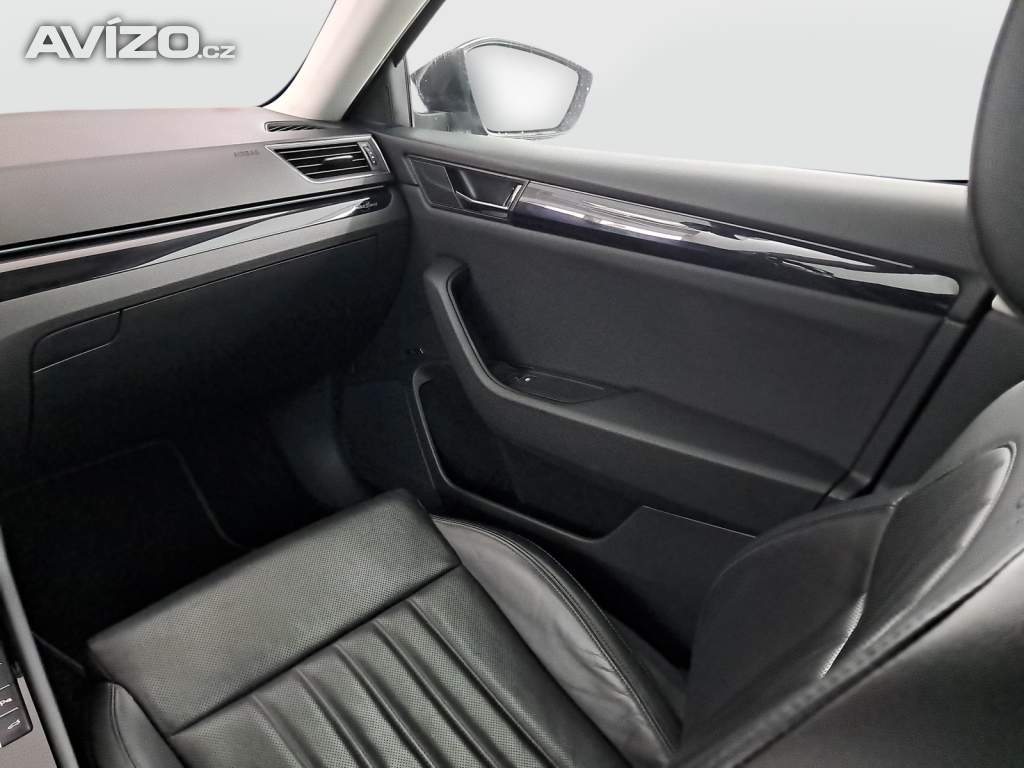 Foto inzerátu Skoda Superb 2.0 TDI 4x4