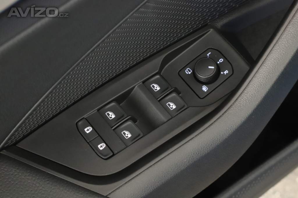 Foto inzerátu Skoda Octavia 1.5 eTSI mHEV