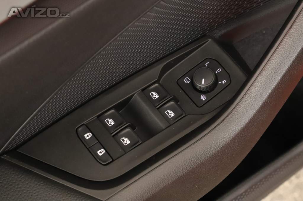 Foto inzerátu Skoda Octavia 1.5 eTSI mHEV