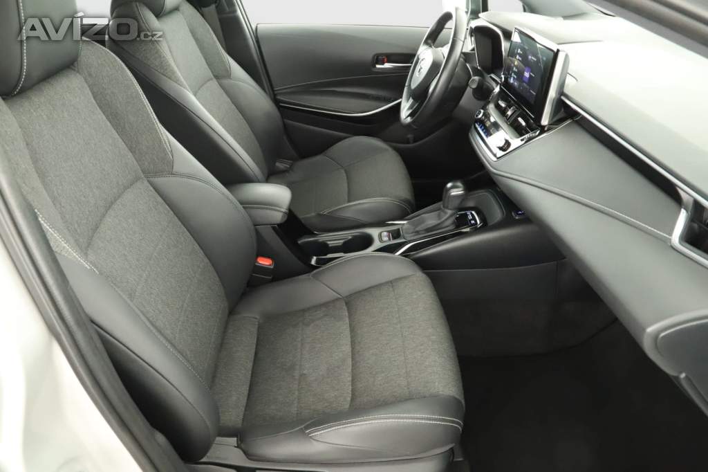 Foto inzerátu Toyota Corolla 1.8 Hybrid