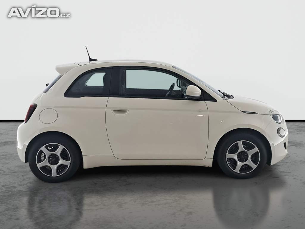 Foto inzerátu Fiat 500e 42 kWh