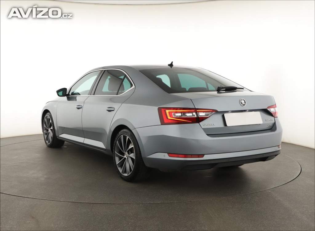Foto inzerátu Skoda Superb 2.0 TDI