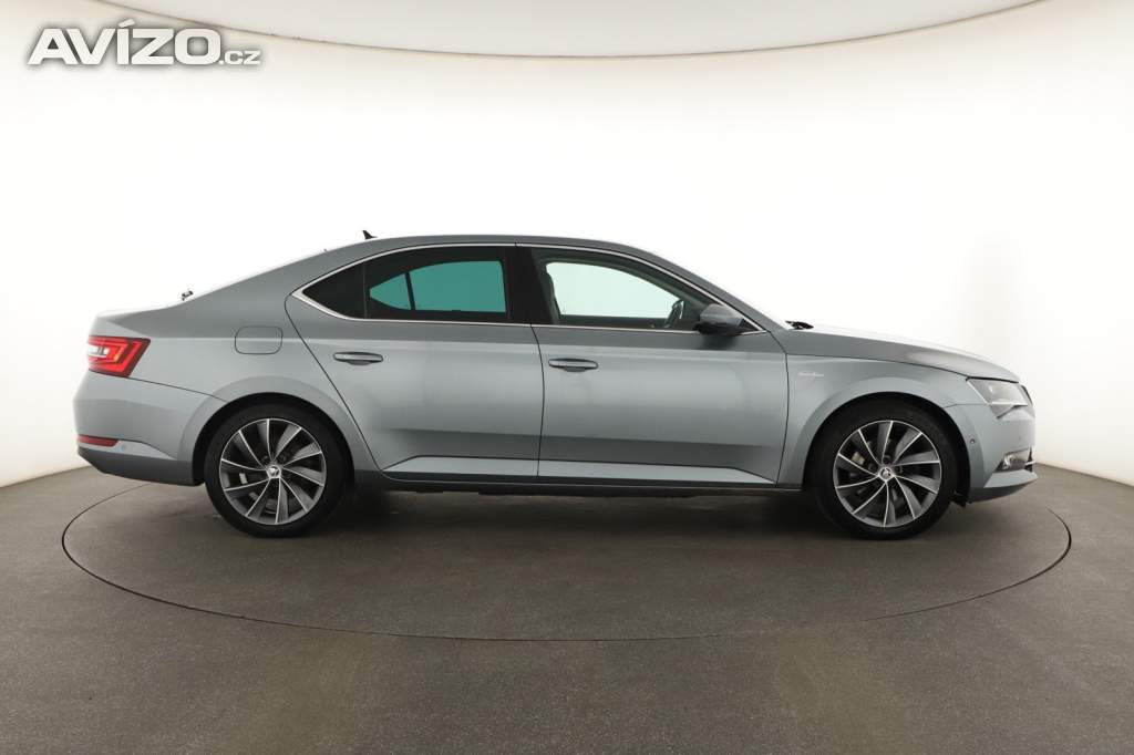 Foto inzerátu Skoda Superb 2.0 TDI