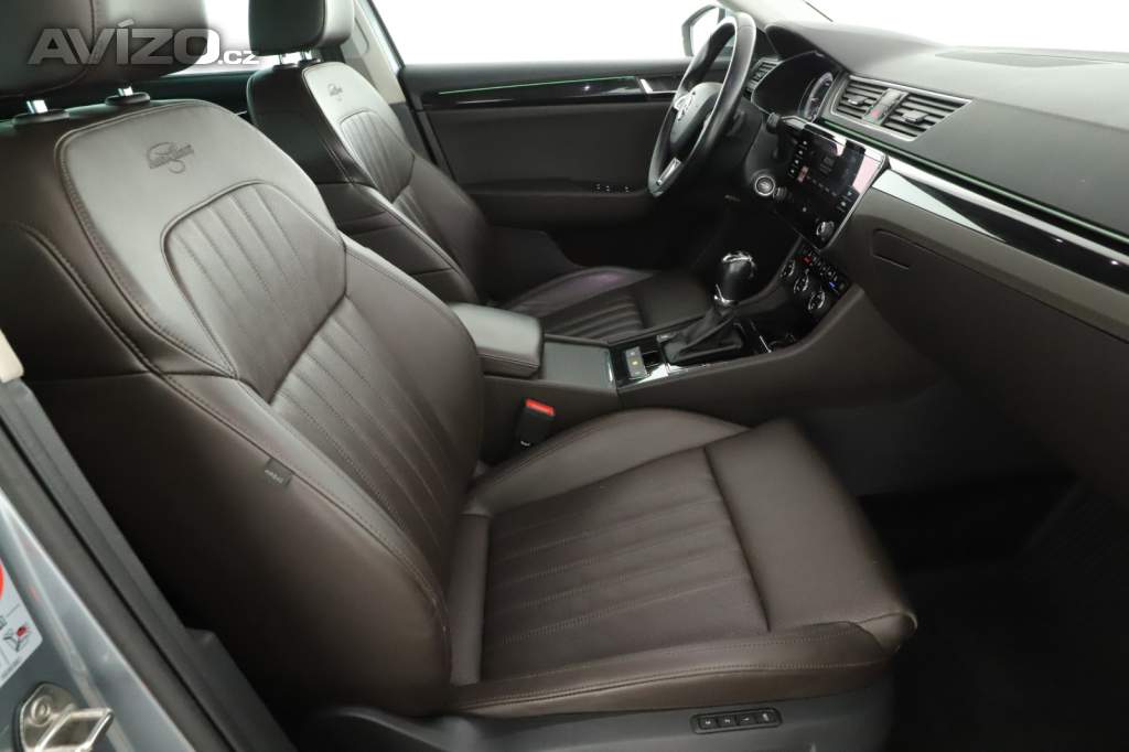 Foto inzerátu Skoda Superb 2.0 TDI