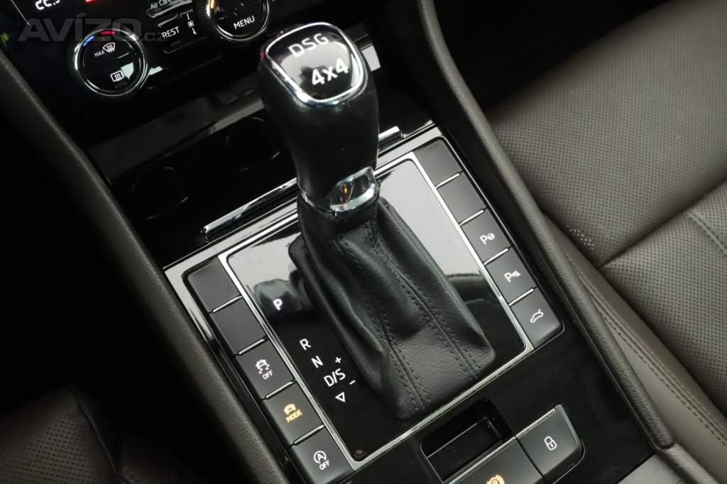 Foto inzerátu Skoda Superb 2.0 TDI
