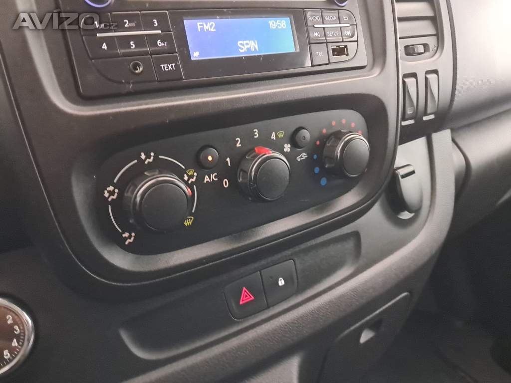 Foto inzerátu Opel Vivaro 1.6 BiCDTI