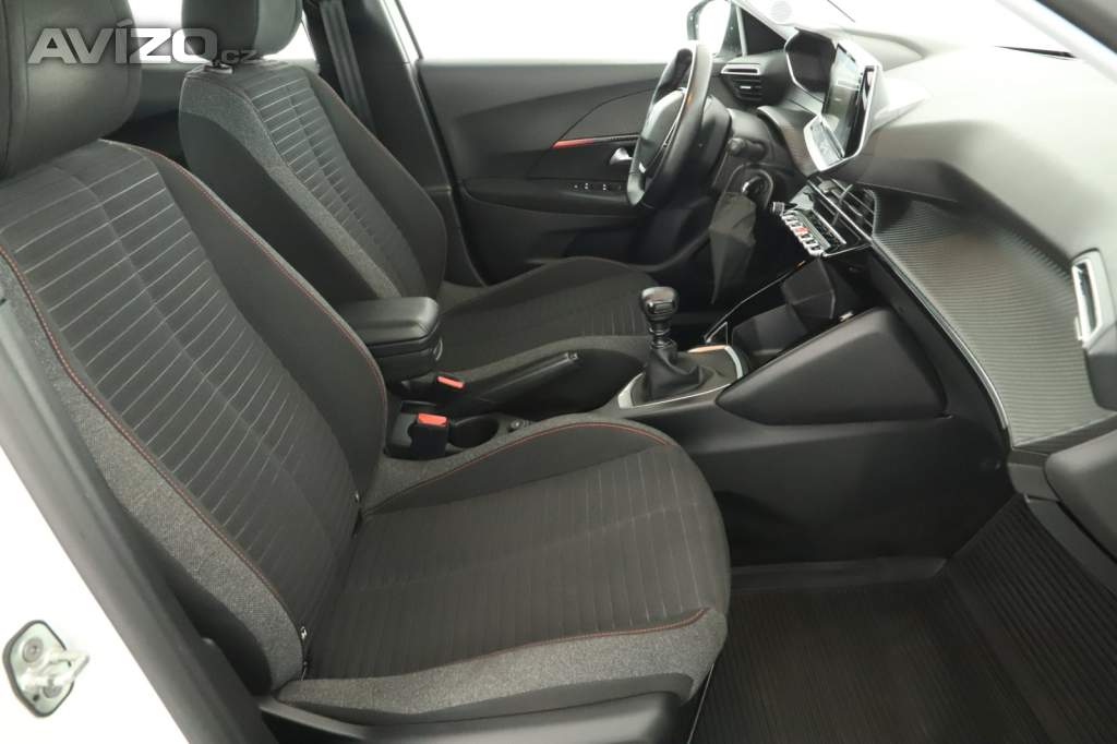 Foto inzerátu Peugeot 2008 1.2 PureTech