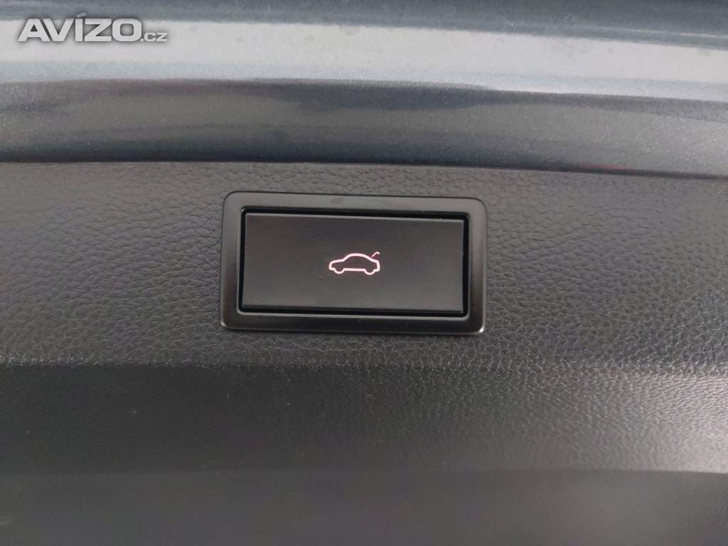 Foto inzerátu Skoda Karoq 1.6 TDI