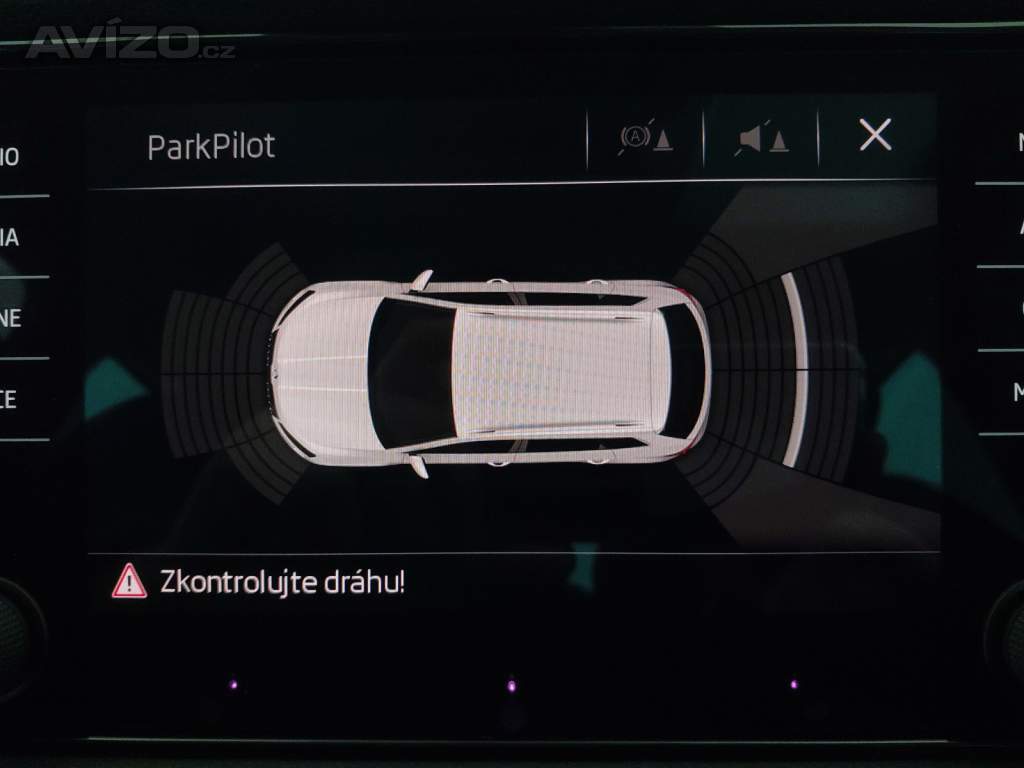Foto inzerátu Skoda Karoq 1.6 TDI