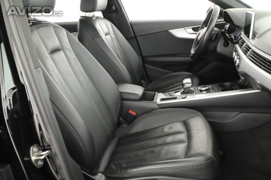 Foto inzerátu Audi A4 35 TDI