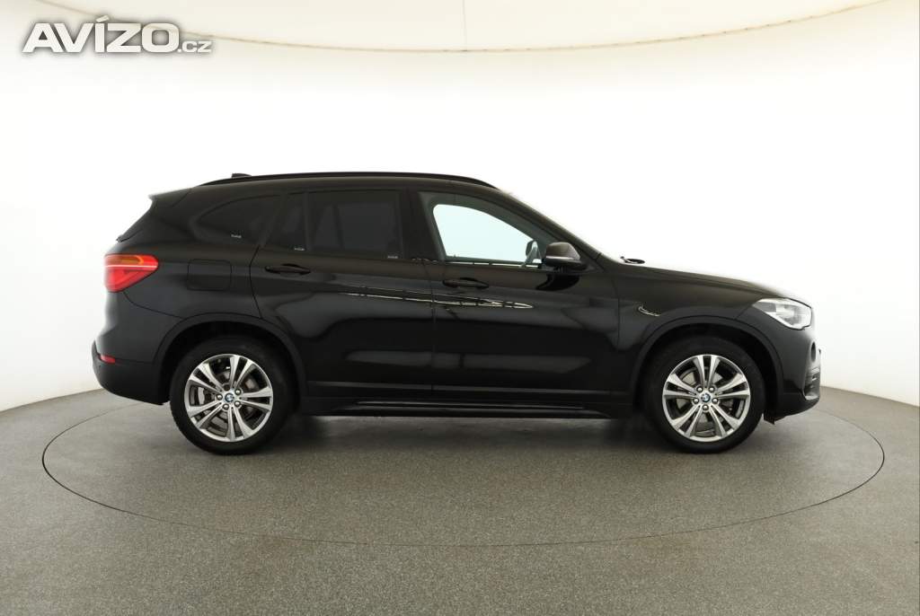 Foto inzerátu BMW X1 sDrive18i