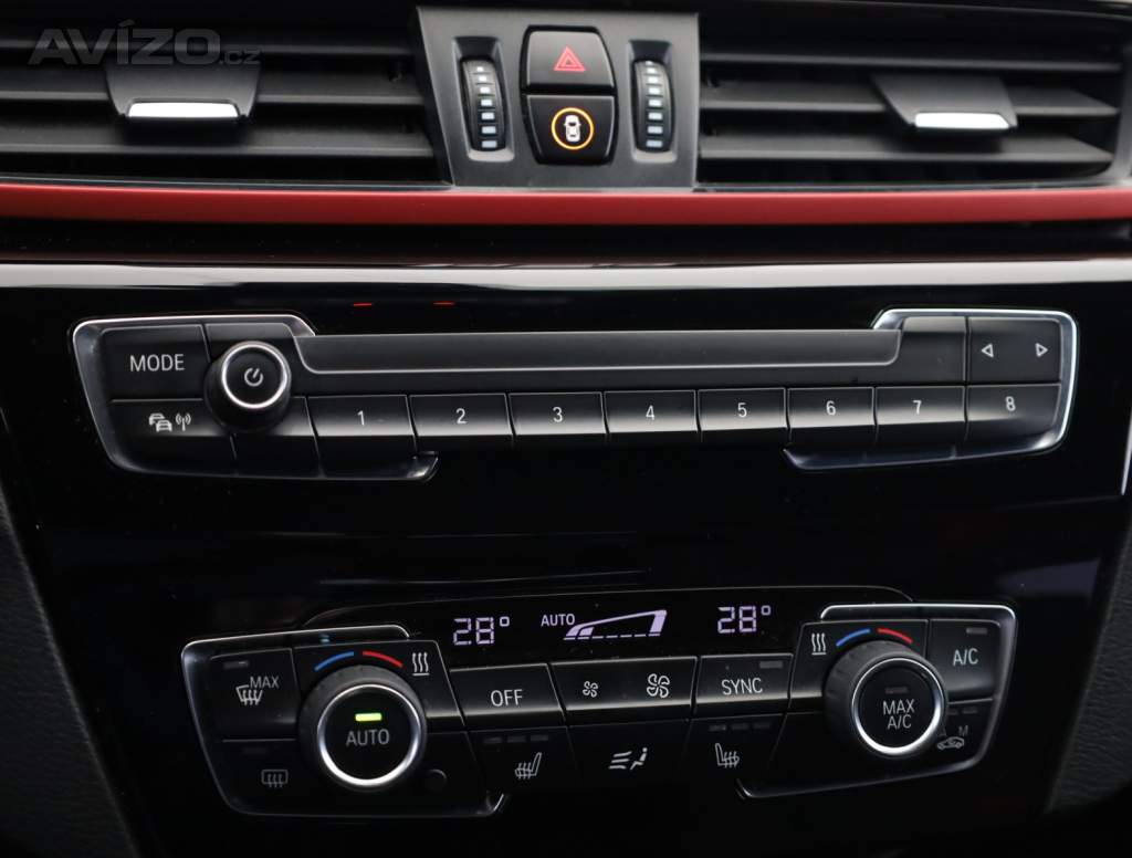 Foto inzerátu BMW X1 sDrive18i