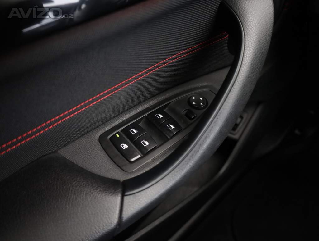 Foto inzerátu BMW X1 sDrive18i