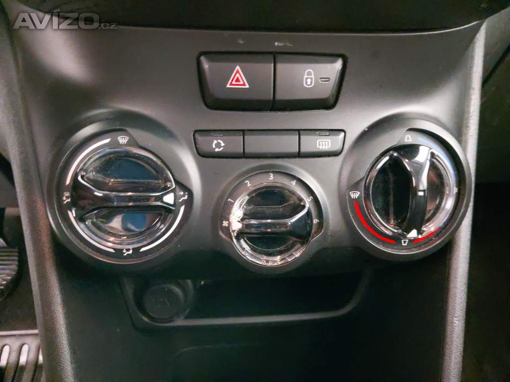 Foto inzerátu Peugeot 2008 1.2 PureTech