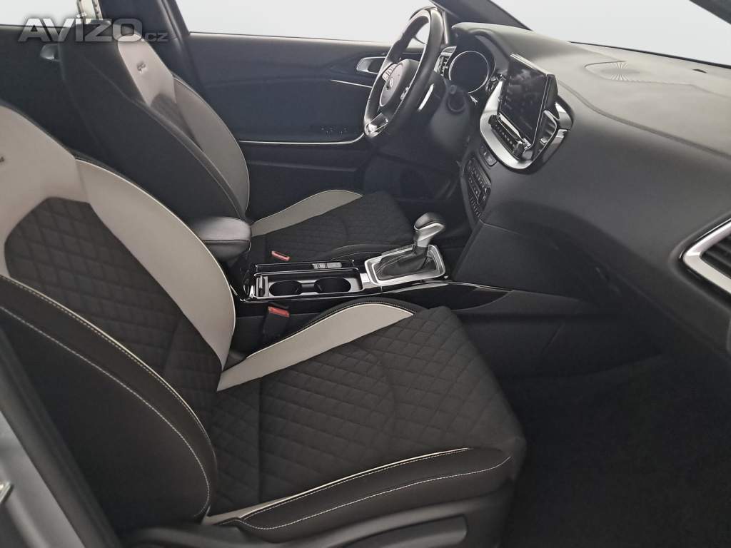 Foto inzerátu Kia Ceed 1.6 CRDi MHEV