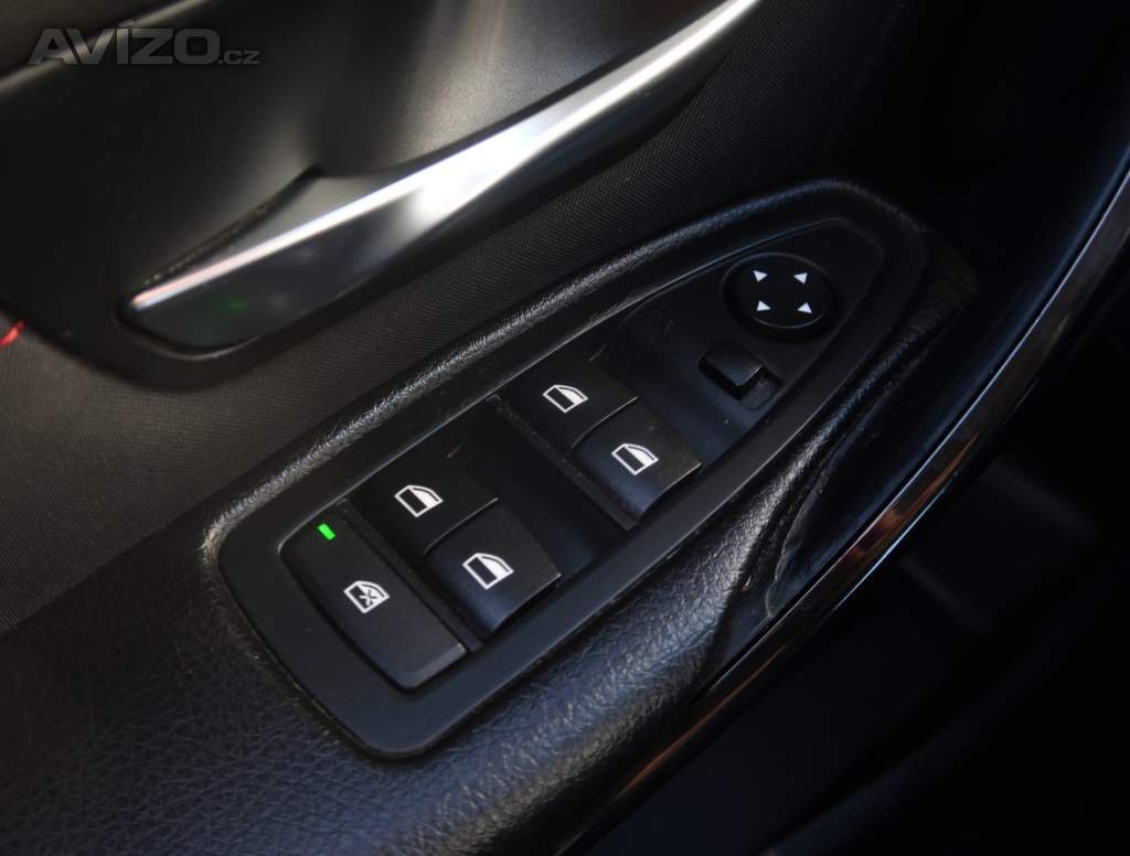 Foto inzerátu BMW 3 320 i