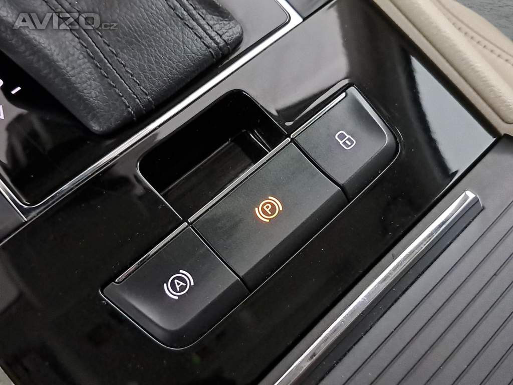 Foto inzerátu Skoda Superb 2.0 TSI