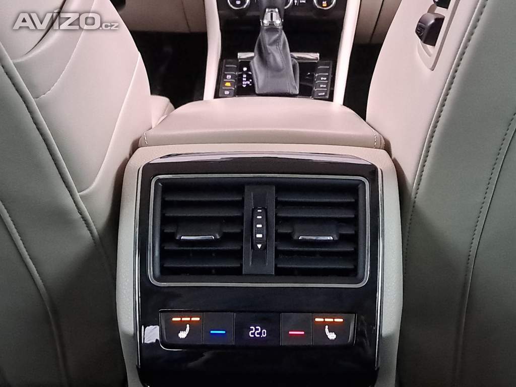 Foto inzerátu Skoda Superb 2.0 TSI