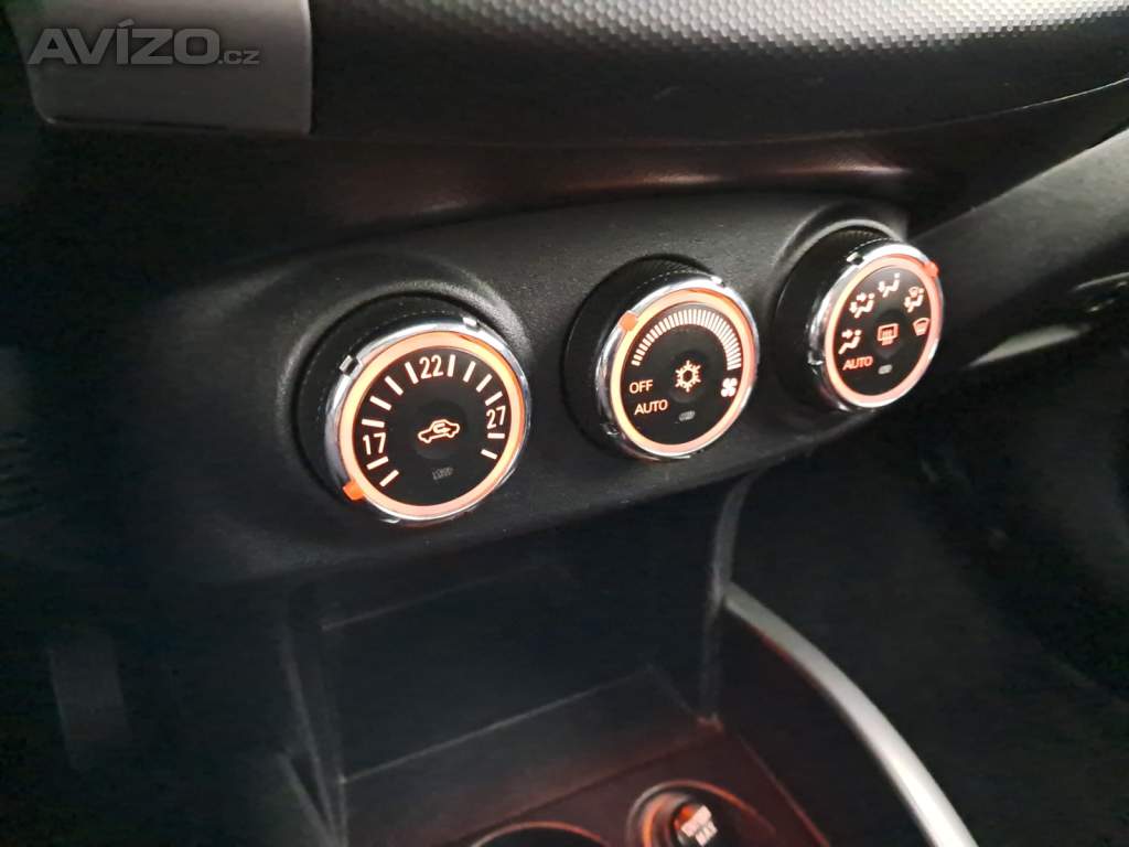 Foto inzerátu Mitsubishi Outlander 2.2 DI-D