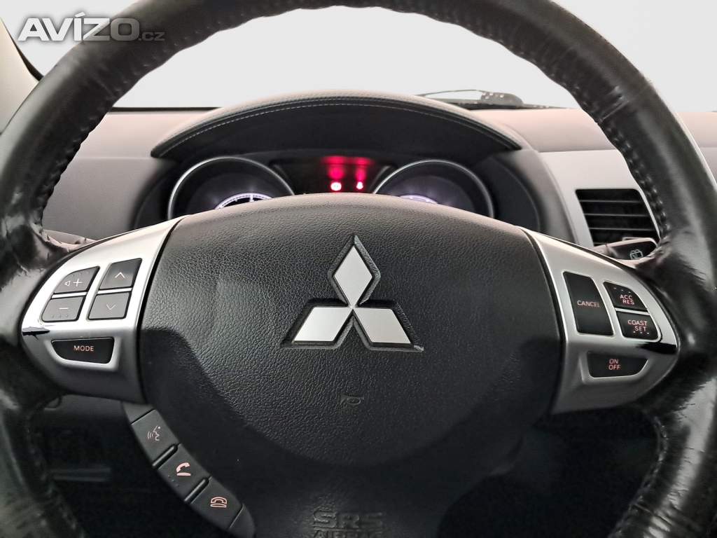 Foto inzerátu Mitsubishi Outlander 2.2 DI-D