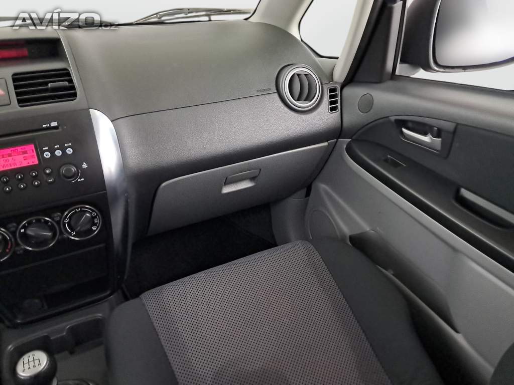Foto inzerátu Suzuki SX4 1.9 DDiS