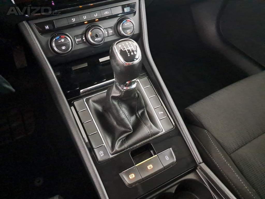 Foto inzerátu Skoda Superb 2.0 TDI