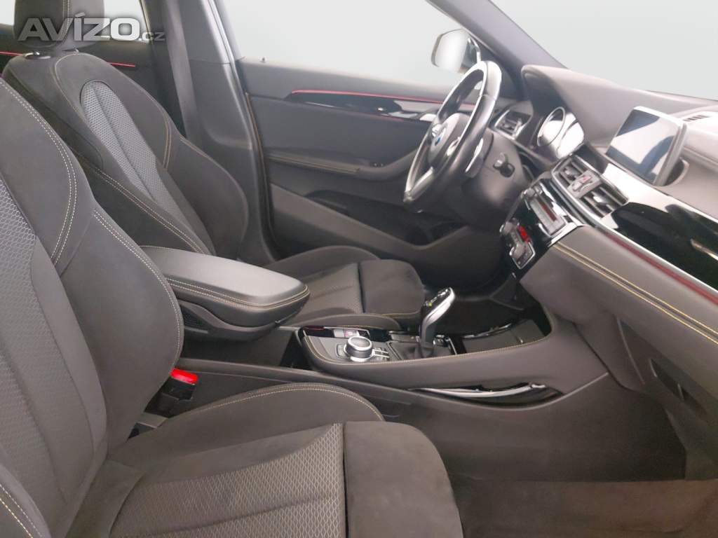 Foto inzerátu BMW X2 sDrive18d
